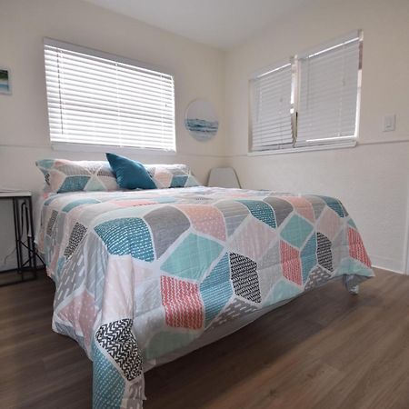 Sun Island Motel St. Pete Beach Zewnętrze zdjęcie