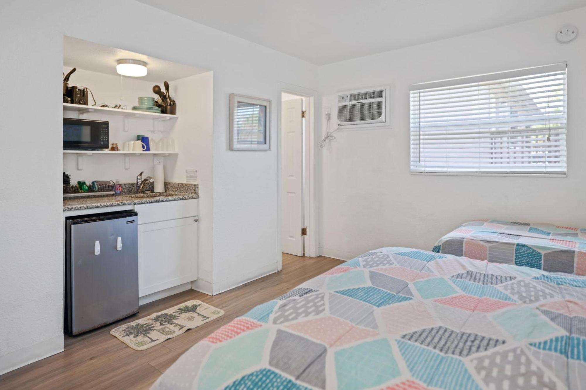 Sun Island Motel St. Pete Beach Zewnętrze zdjęcie