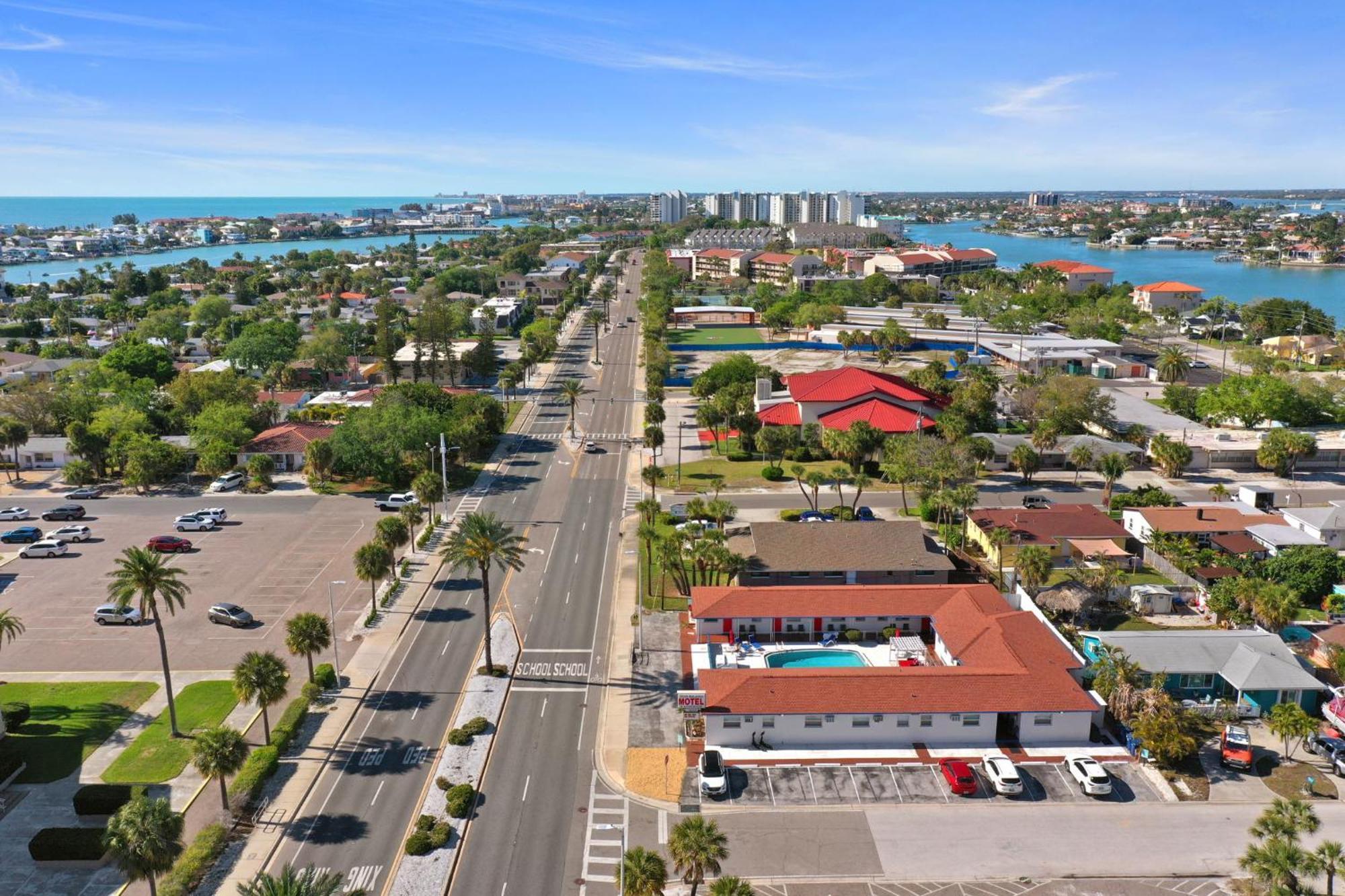 Sun Island Motel St. Pete Beach Zewnętrze zdjęcie