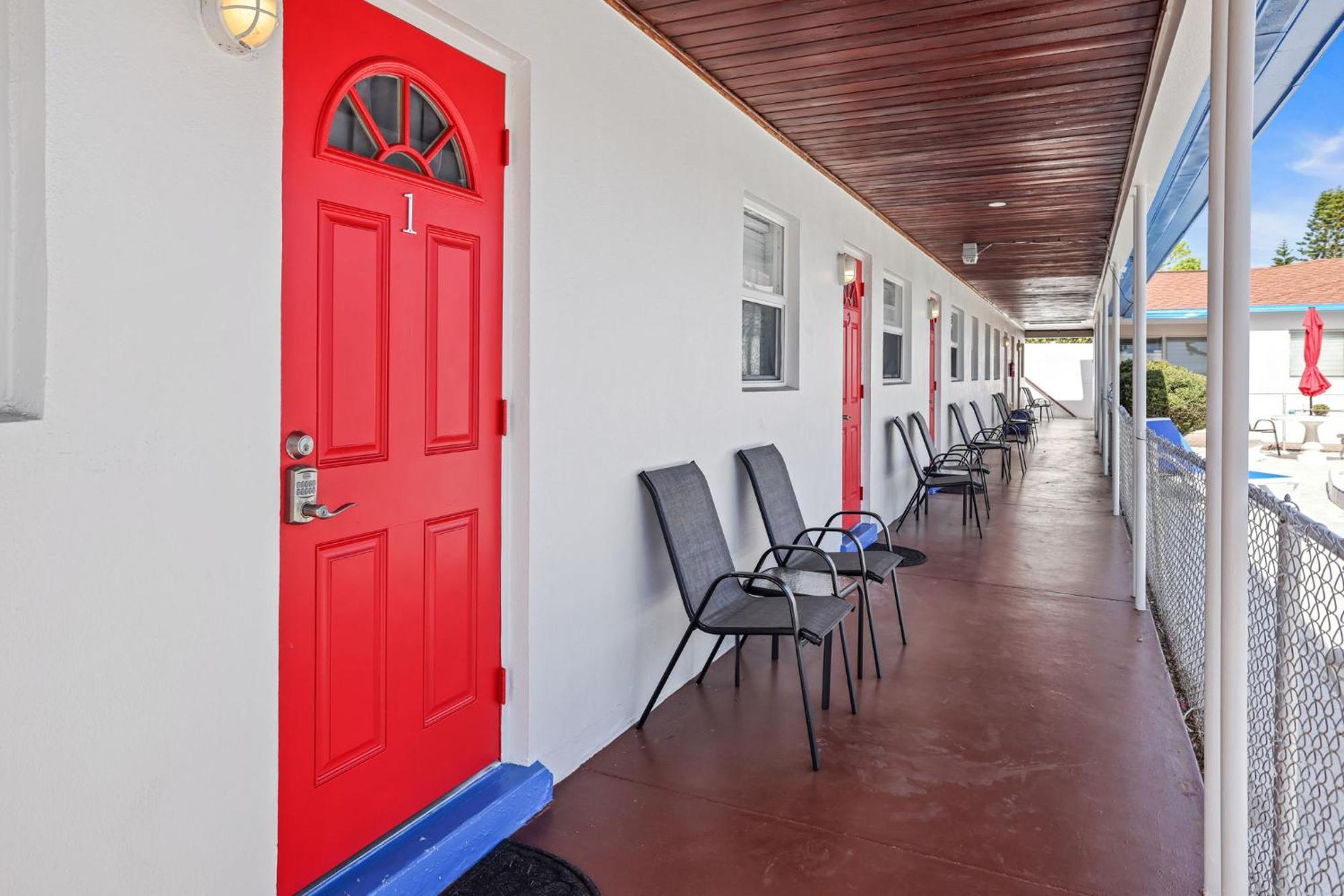 Sun Island Motel St. Pete Beach Zewnętrze zdjęcie