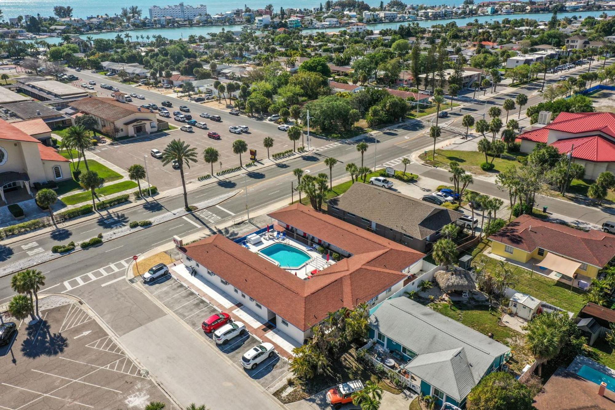 Sun Island Motel St. Pete Beach Zewnętrze zdjęcie